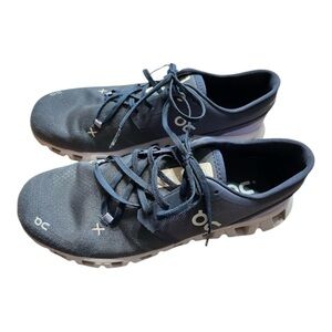 Women’s On Cloud X 3 Running Shoes size 10